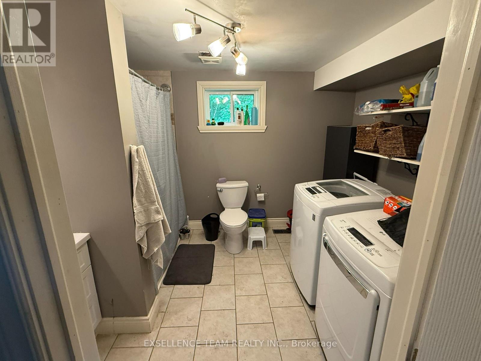23 MECHANIC STREET E - 13