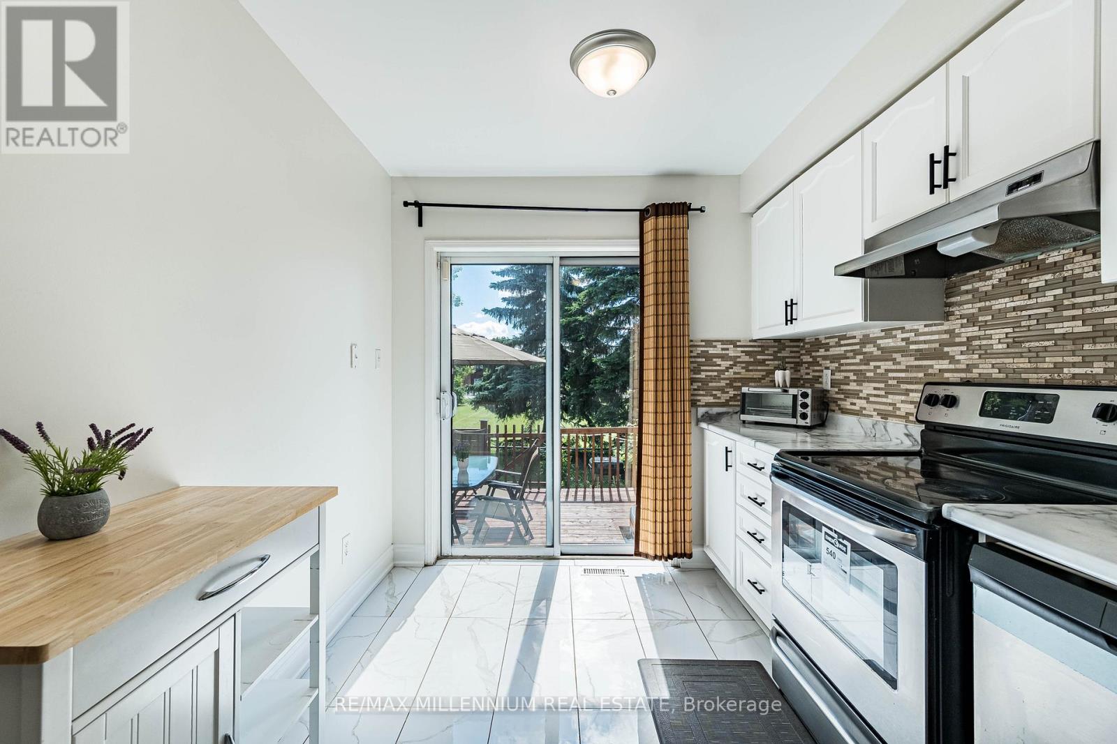 #36 36 SPADINA ROAD - 14