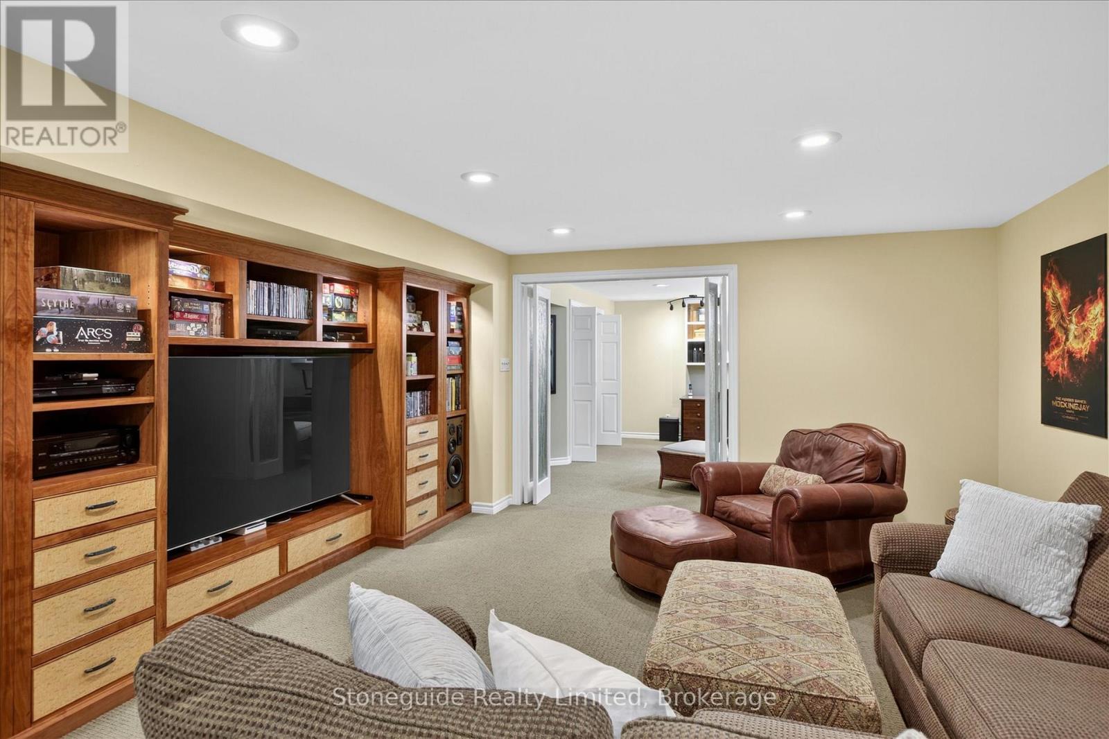 1580 COLLEGE PARK DRIVE - 31