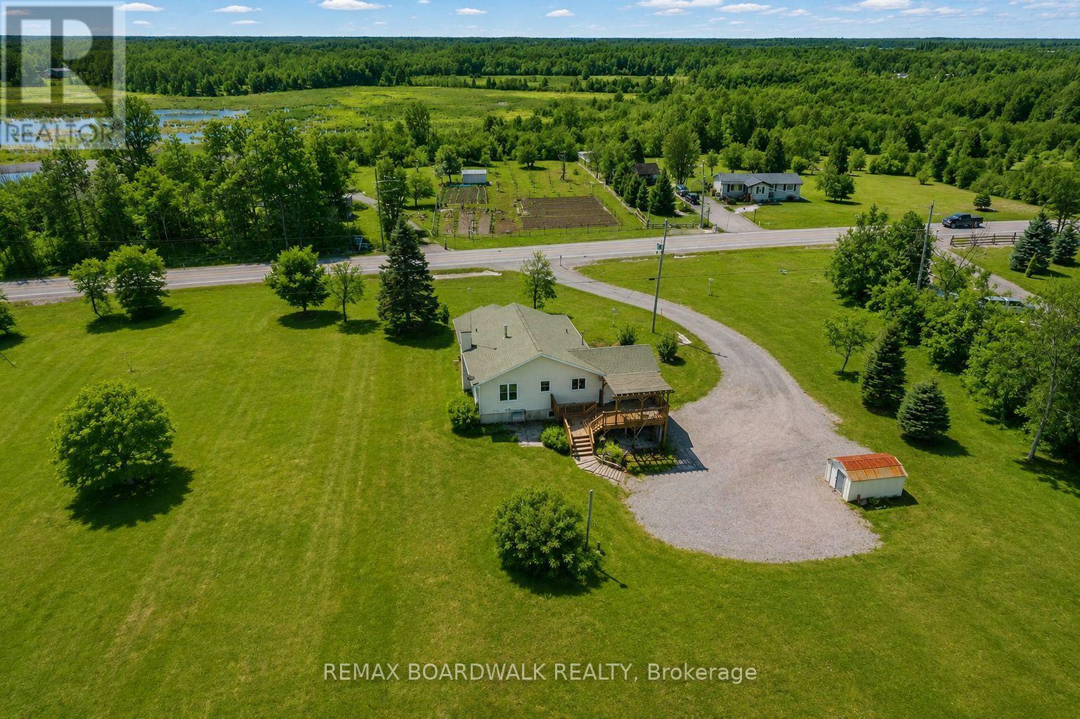 1918 ROSEDALE ROAD N - 43