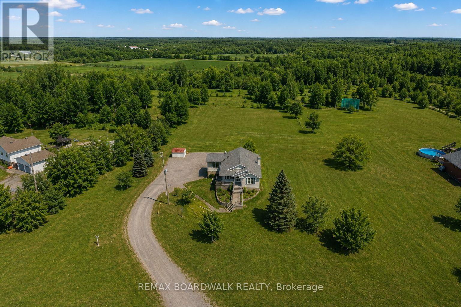 1918 ROSEDALE ROAD N - 42
