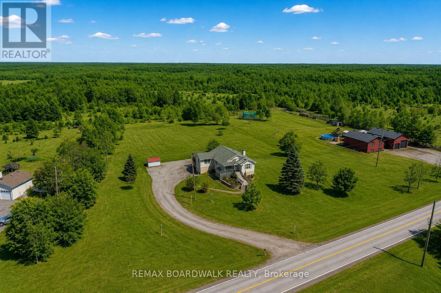 1918 ROSEDALE ROAD N - 41