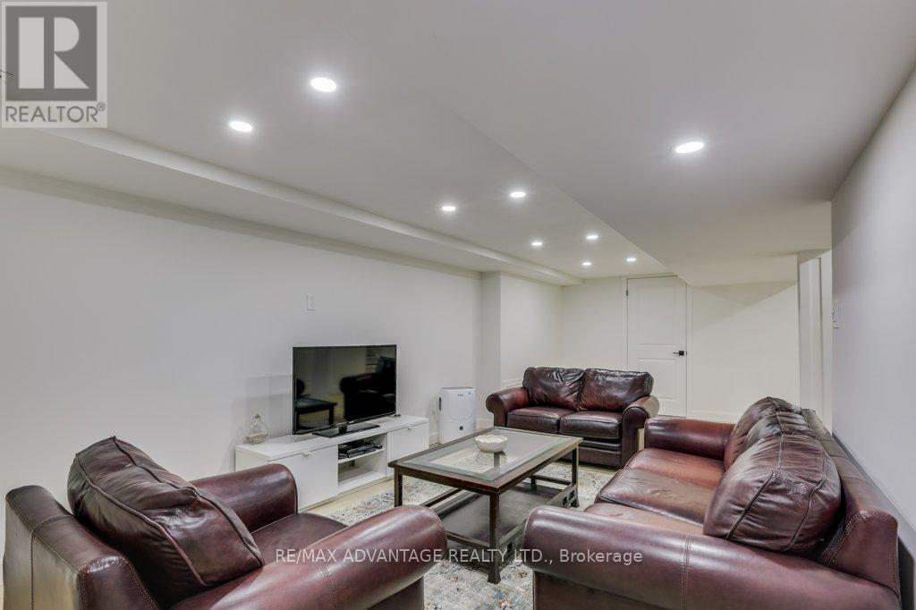319 MANITOBA STREET - 22