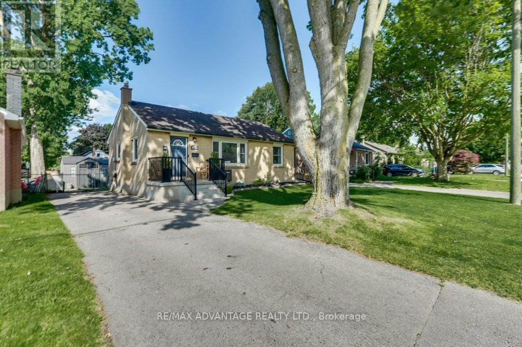 319 MANITOBA STREET - 2