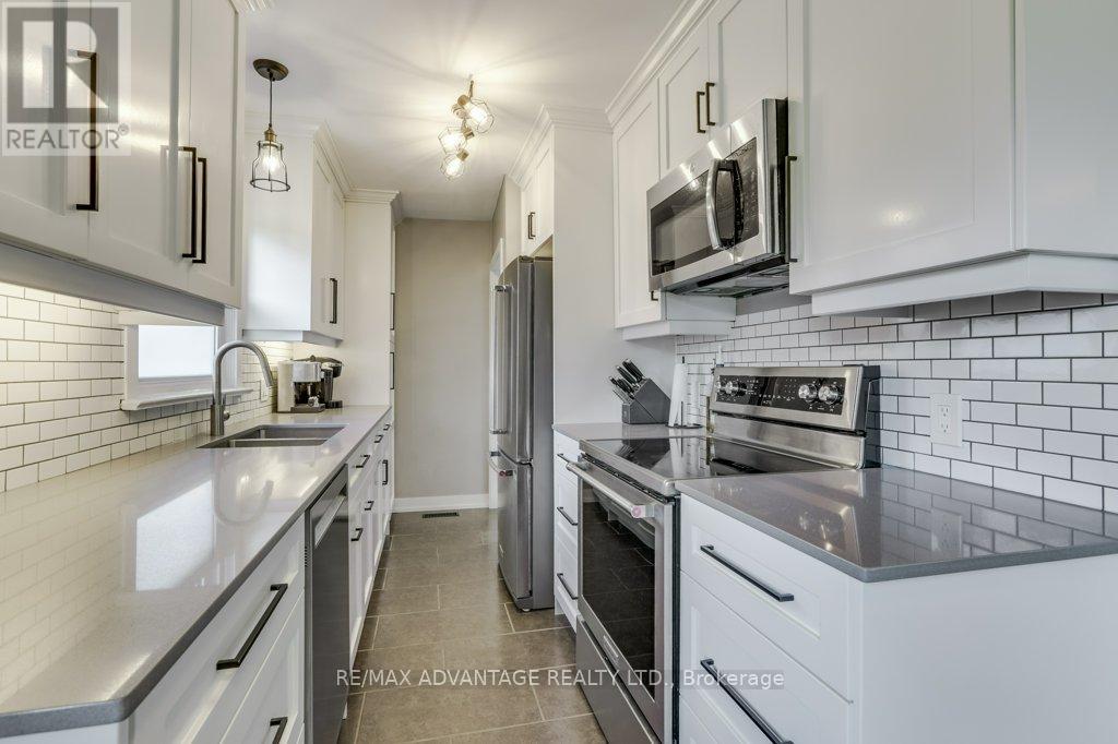 319 MANITOBA STREET - 10