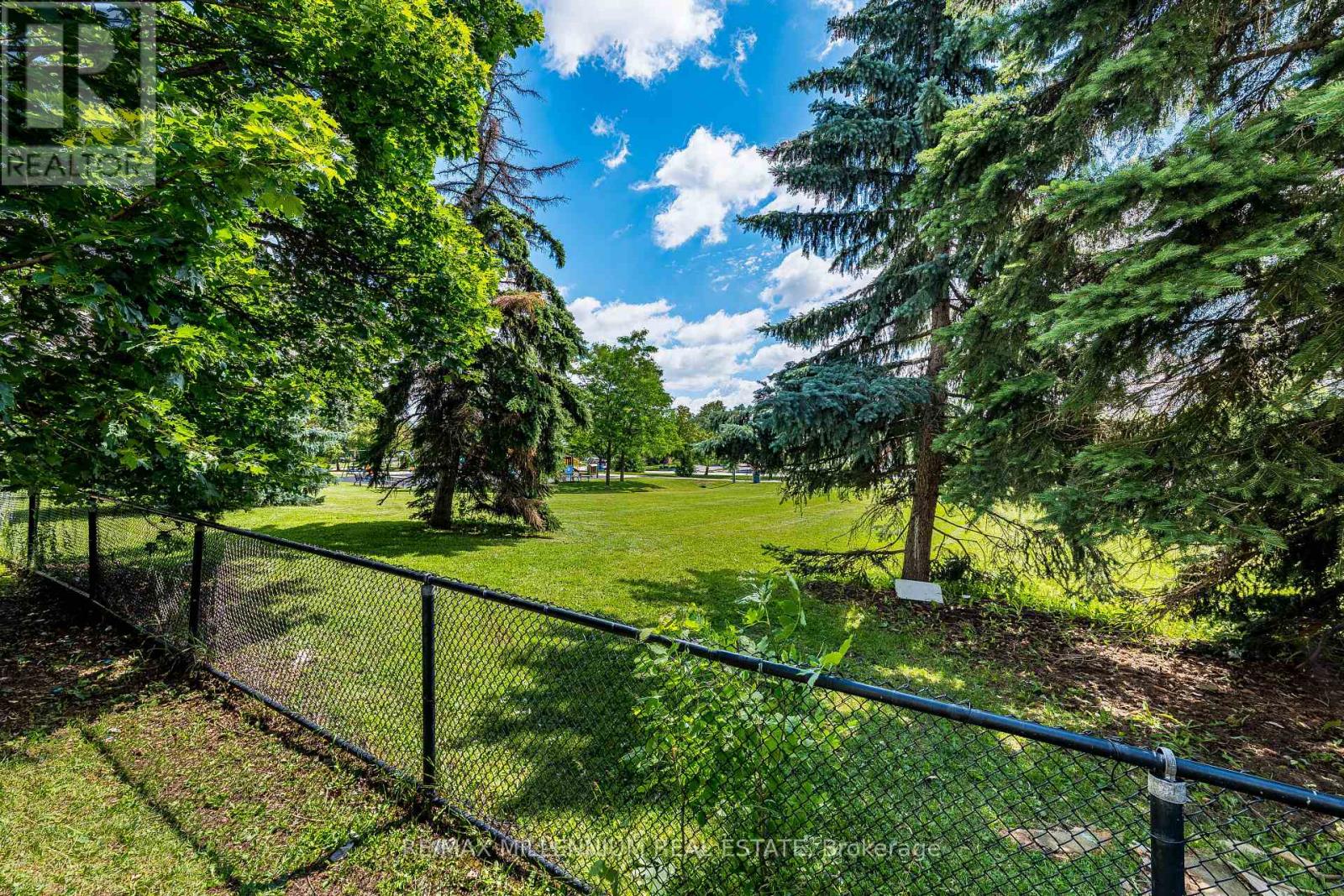 #36 36 SPADINA ROAD - 46