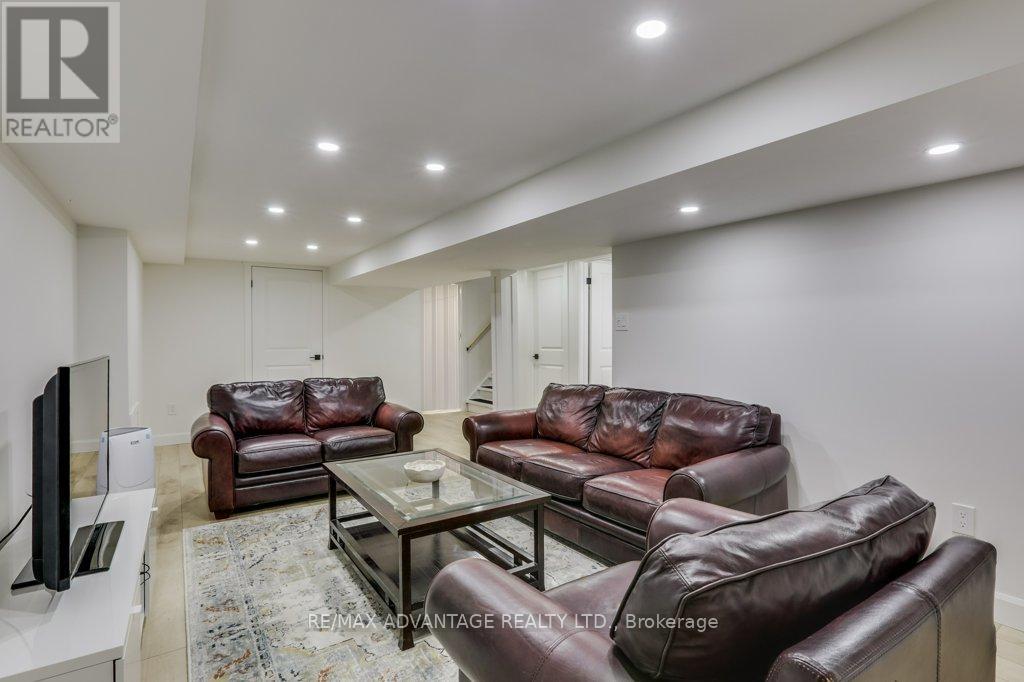 319 MANITOBA STREET - 21