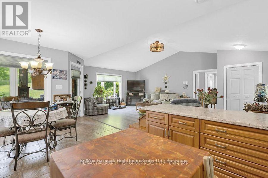 1571 CORDOVA ROAD - 19