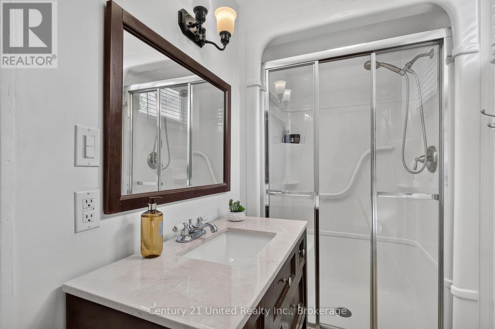 190 BLAKE STREET - 34