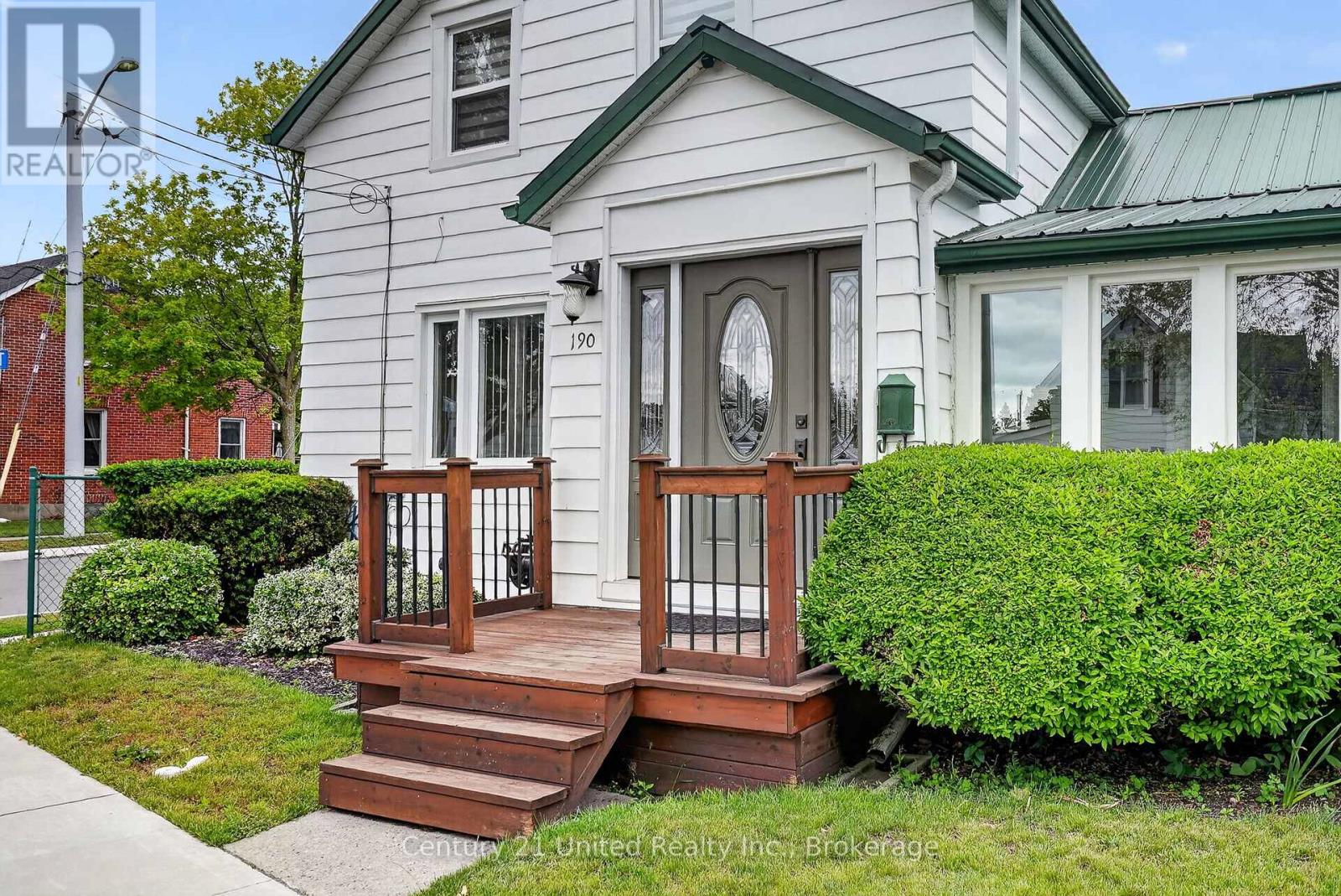 190 BLAKE STREET - 6