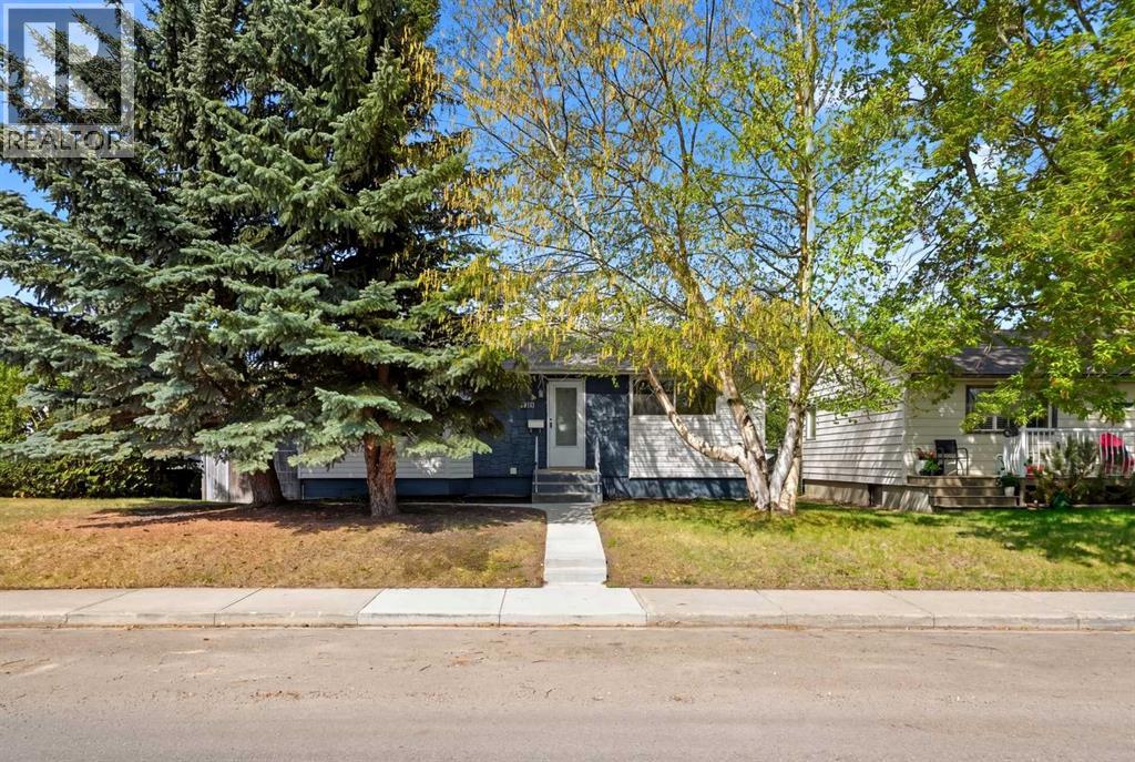 4410 40A Avenue - photo 2