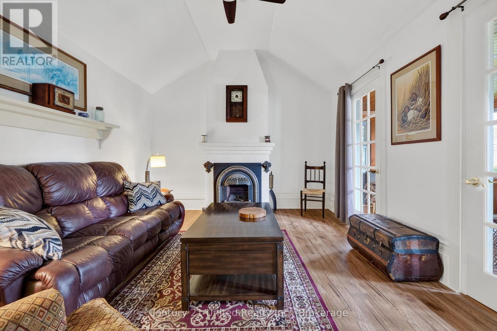 190 BLAKE STREET - 12