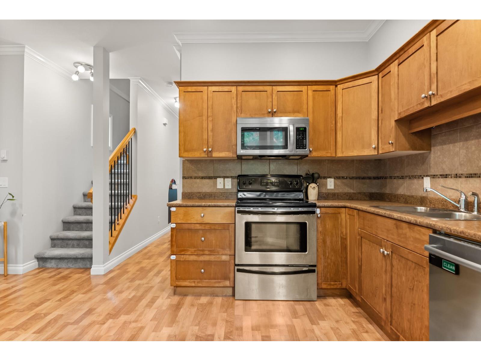 3 Bed, 3 Bath House for Sale in Abbotsford – 20 33321 GEORGE FERGUSON WAY, Abbotsford – MLS# R3126717 - Image 5