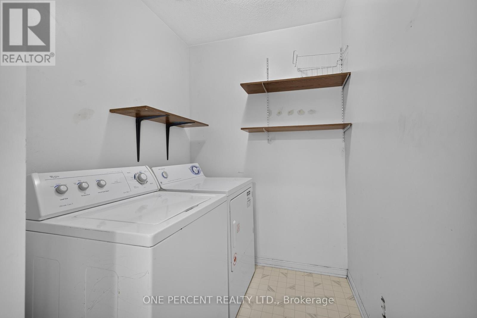6 WINDCHIME CRESCENT - 36