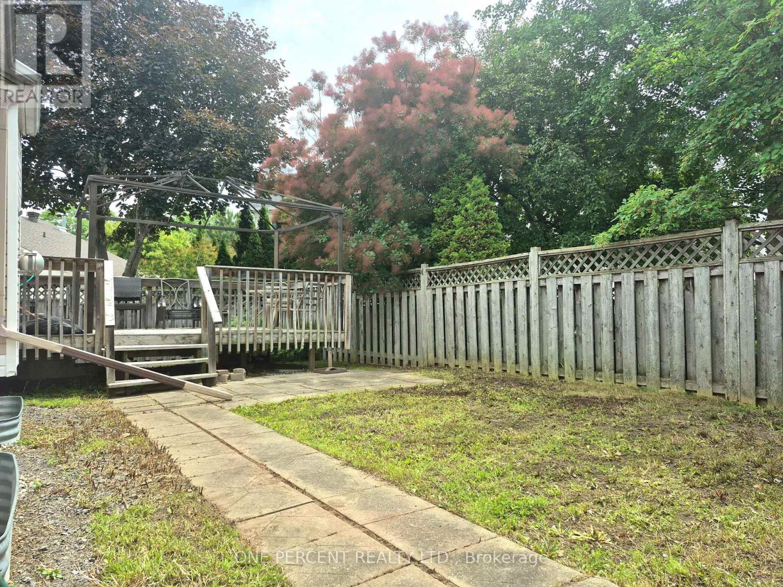 6 WINDCHIME CRESCENT - 47