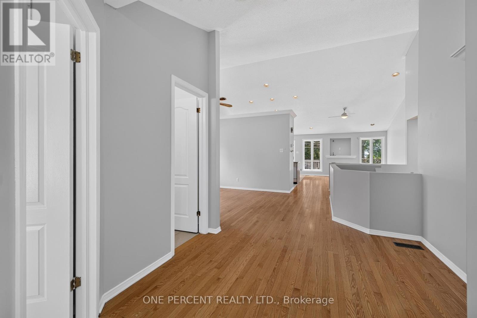 6 WINDCHIME CRESCENT - 7