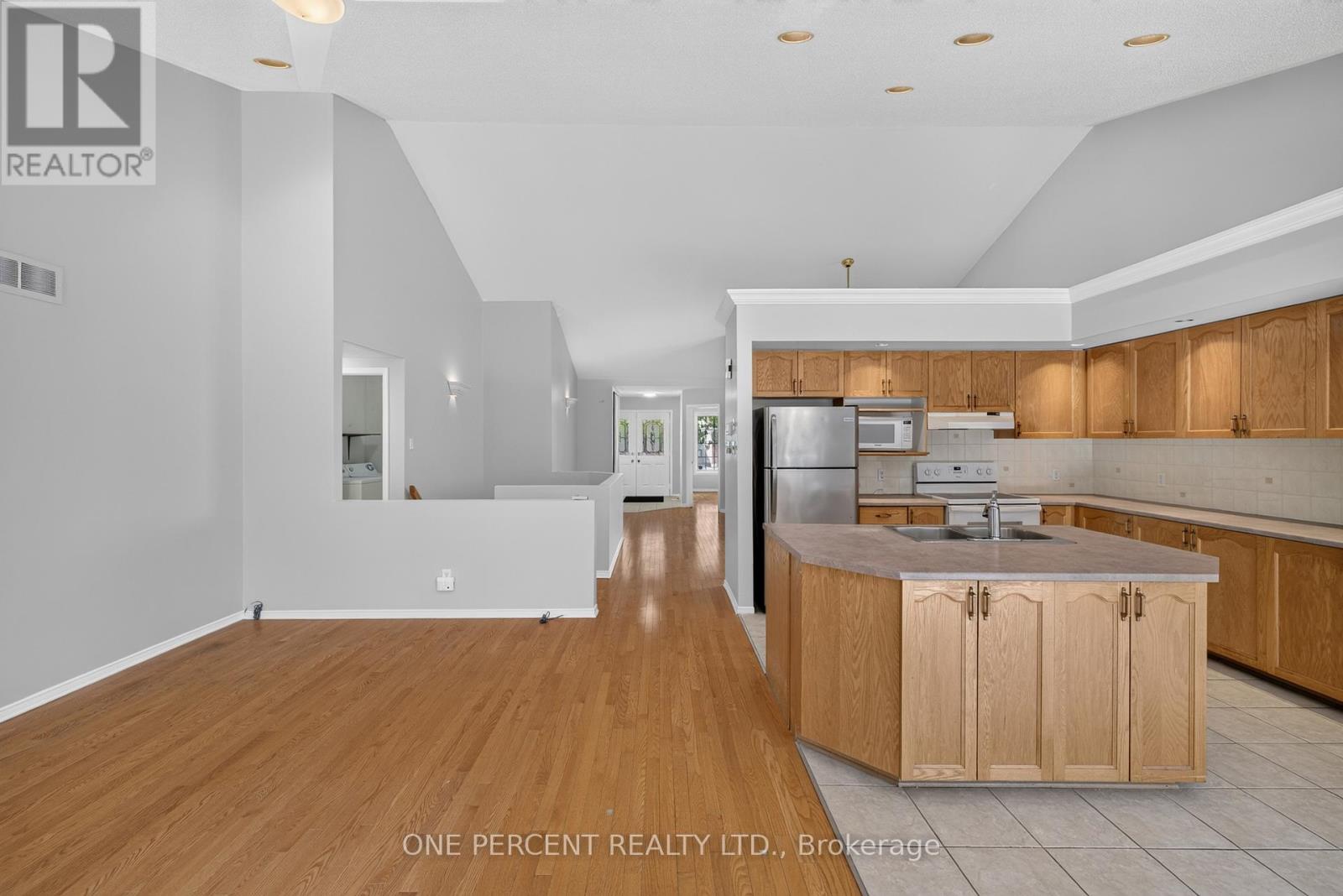 6 WINDCHIME CRESCENT - 20