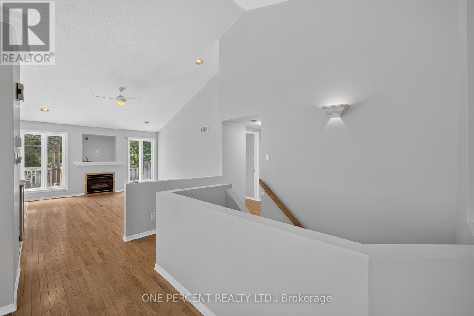 6 WINDCHIME CRESCENT - 12