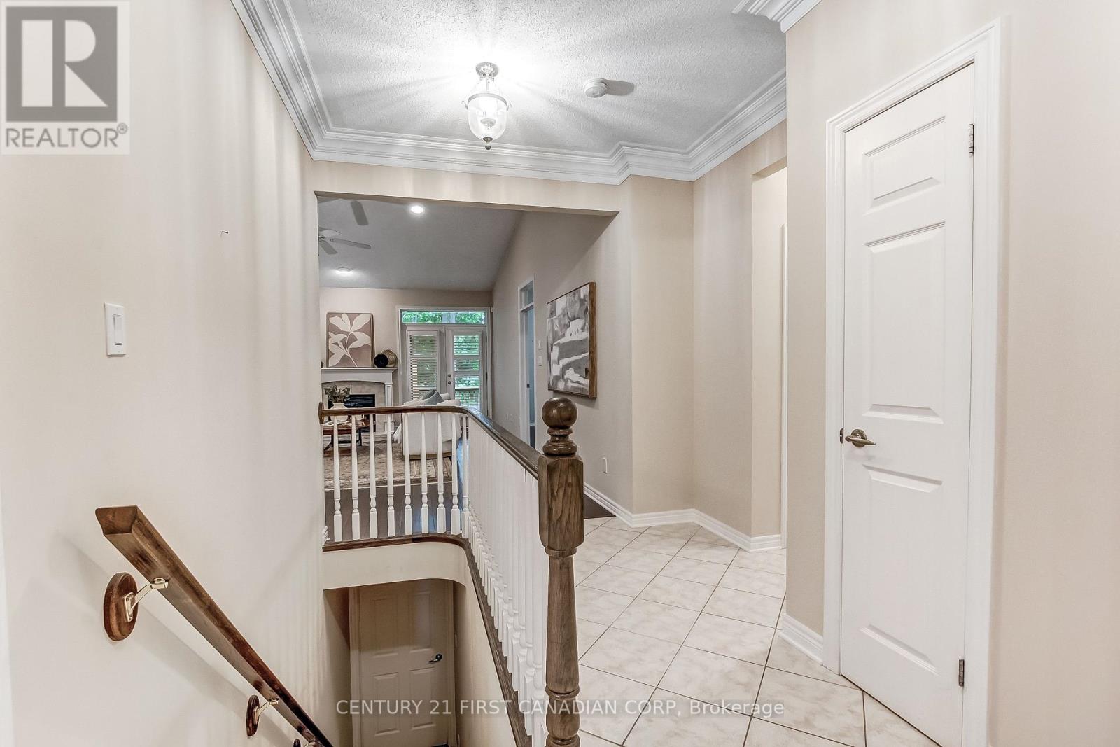 #11 417 HYDE PARK ROAD - 6