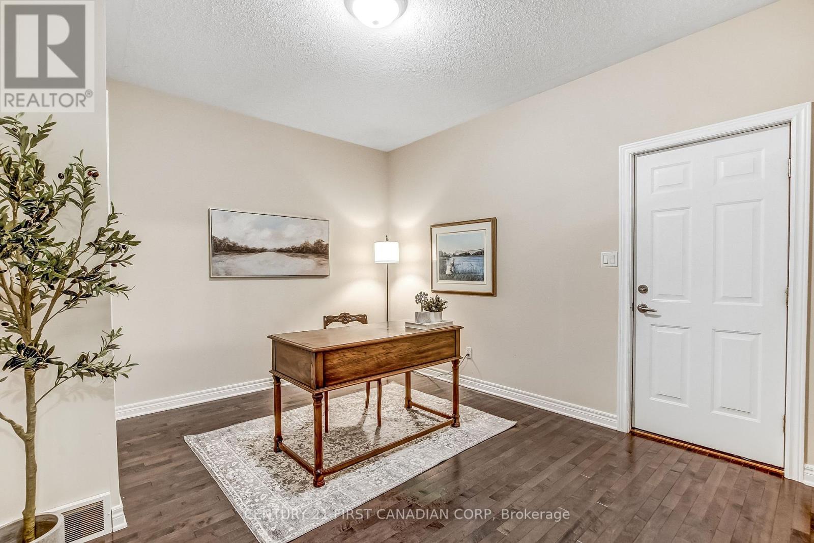 #11 417 HYDE PARK ROAD - 7