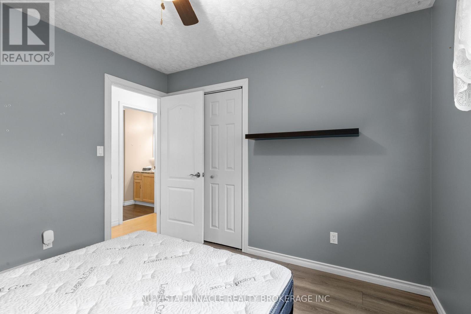 71 MELANIE DRIVE - 23