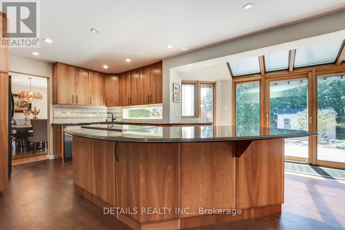 4388 WHITTAKER CRESCENT - 17