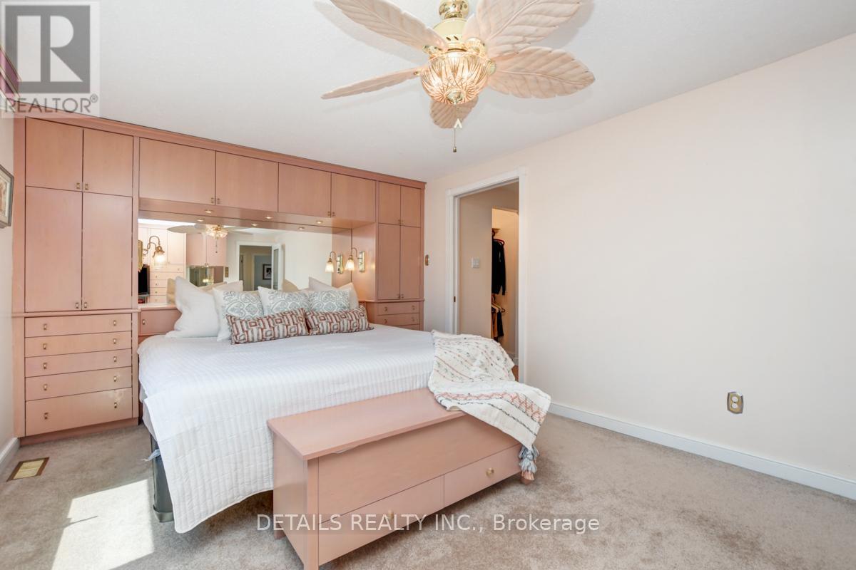 4388 WHITTAKER CRESCENT - 26