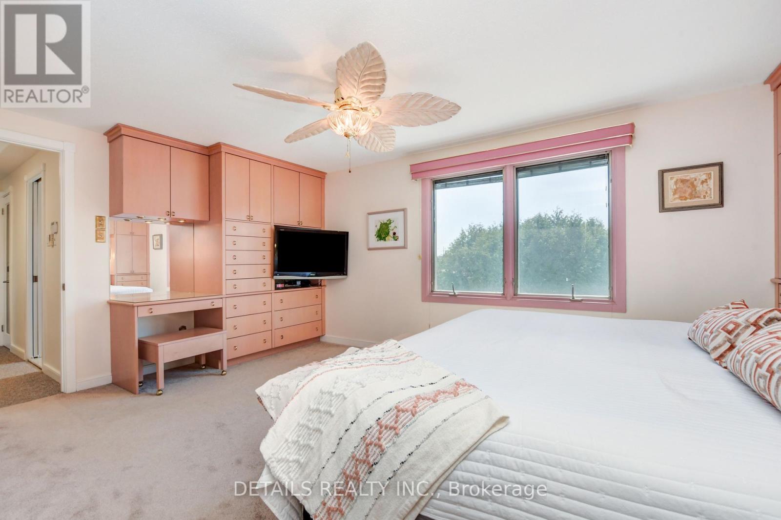 4388 WHITTAKER CRESCENT - 27