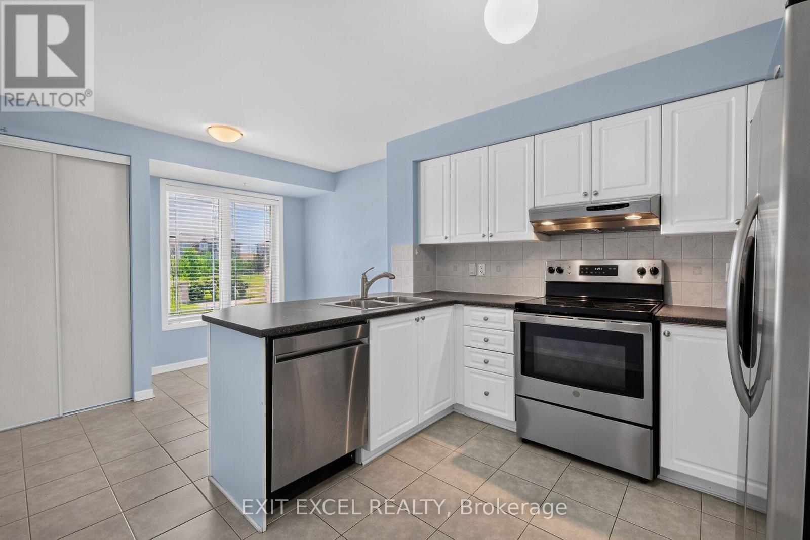 #1 532 LAKERIDGE DRIVE - 10