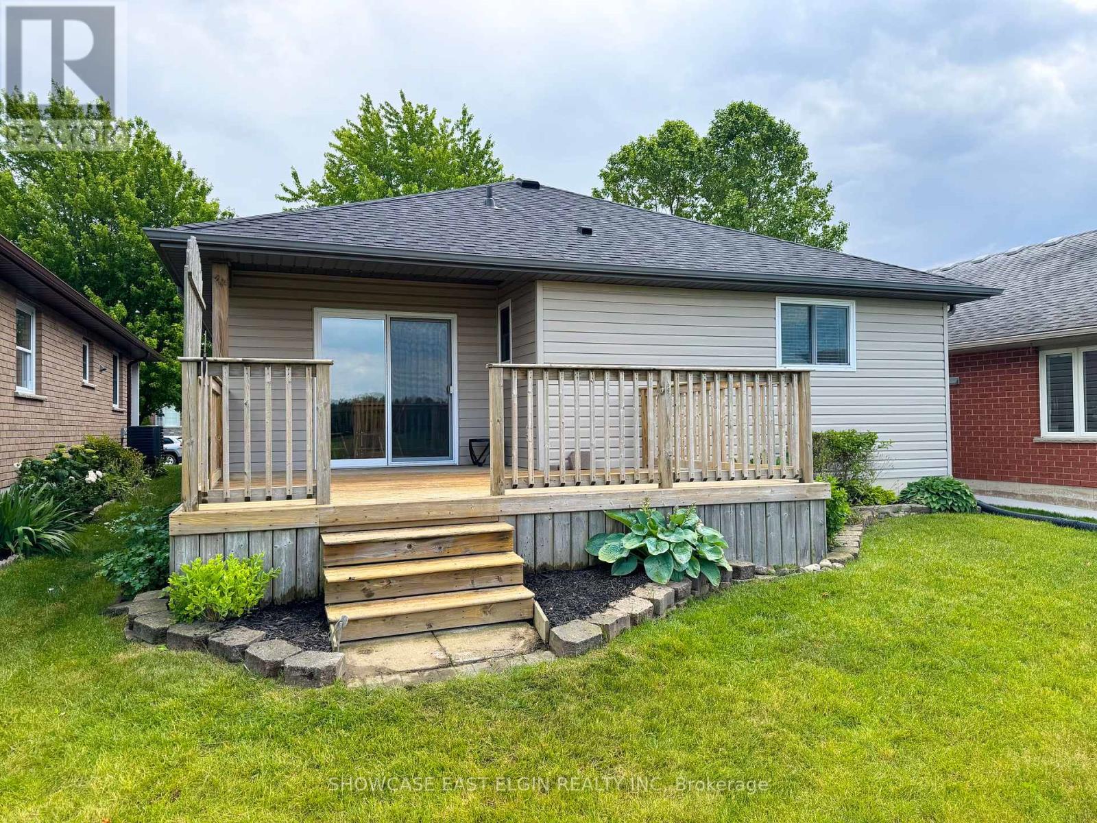 10 HOLLAND AVENUE - 21