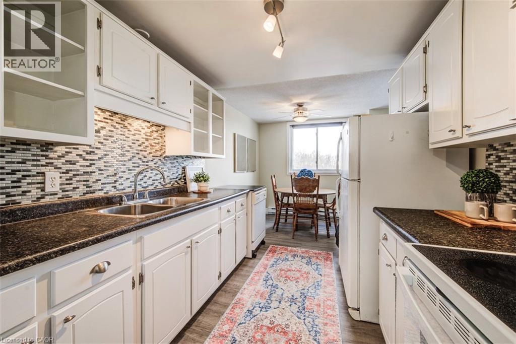 303-4 AVALON Place - 9