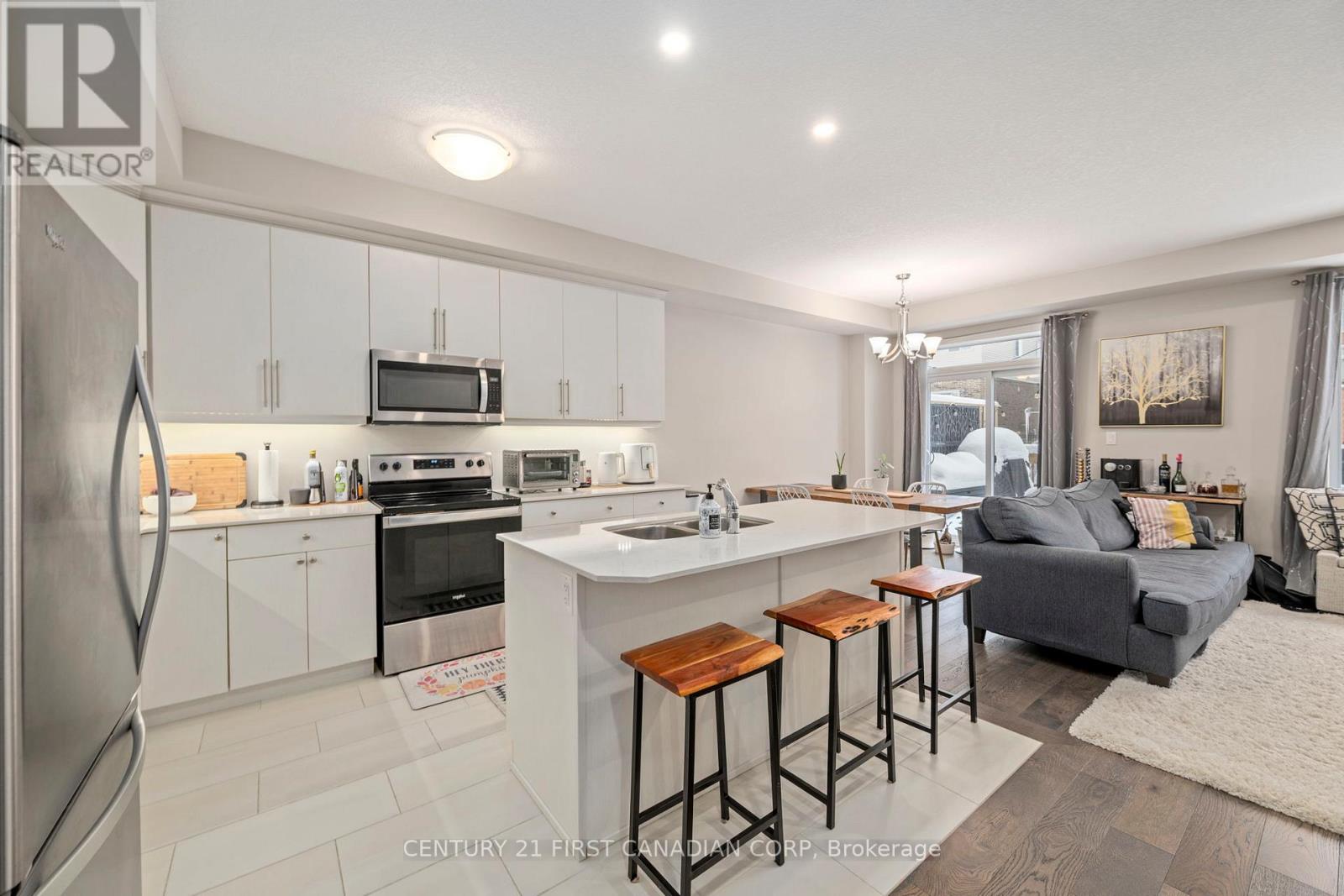 #36 1375 WHETHERFIELD STREET - 3