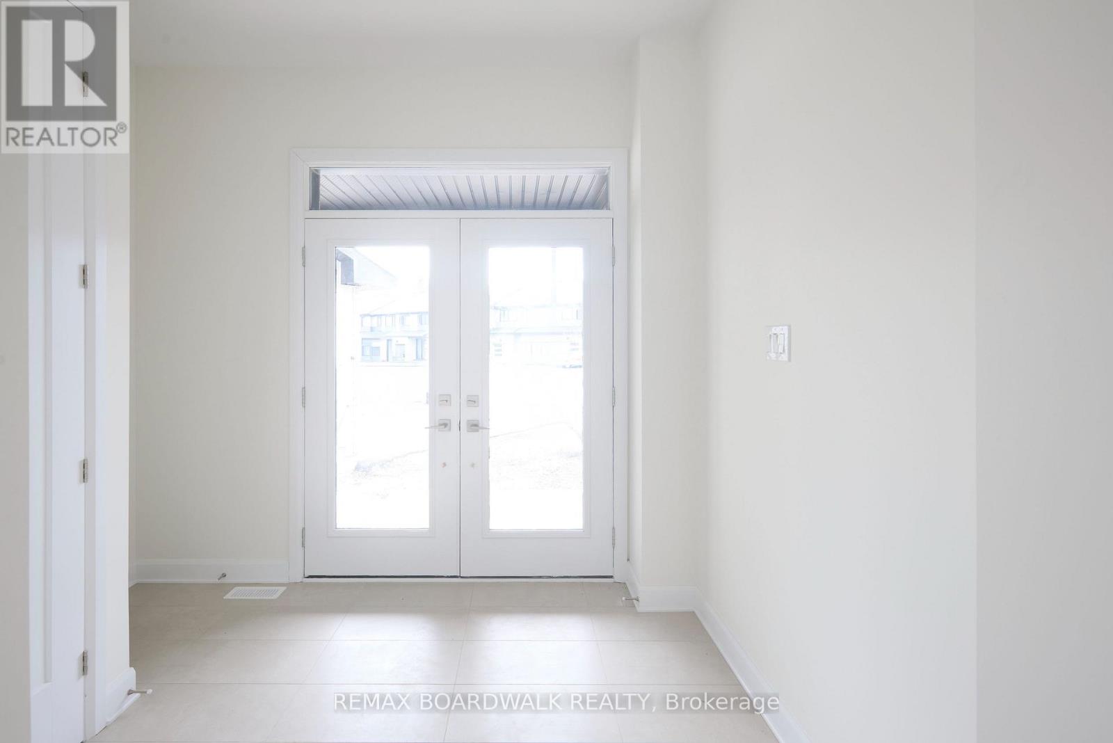 724 KENNY GORDON AVENUE - 3