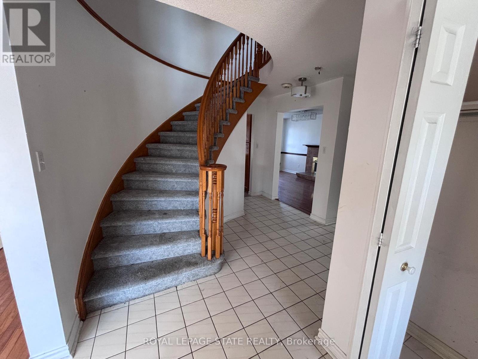 15 STRADA BOULEVARD - 12