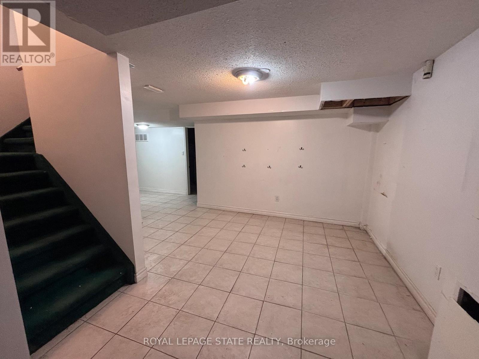 15 STRADA BOULEVARD - 24