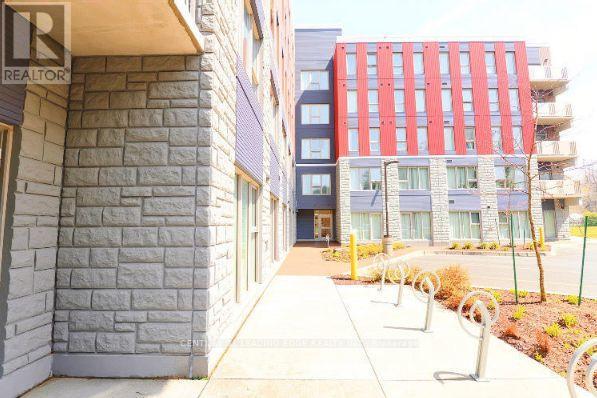 #422 77 LELAND STREET - 19