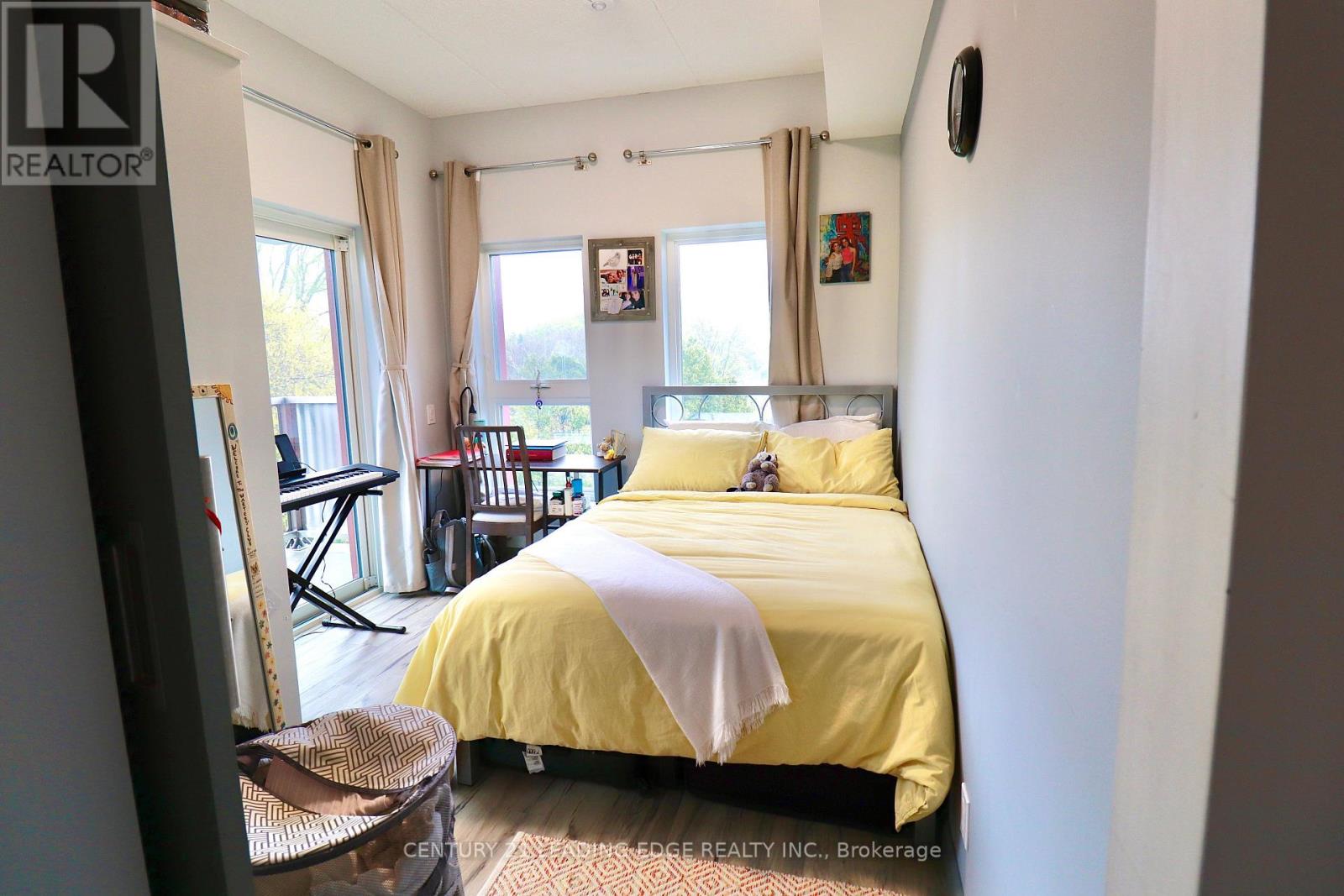 #422 77 LELAND STREET - 9