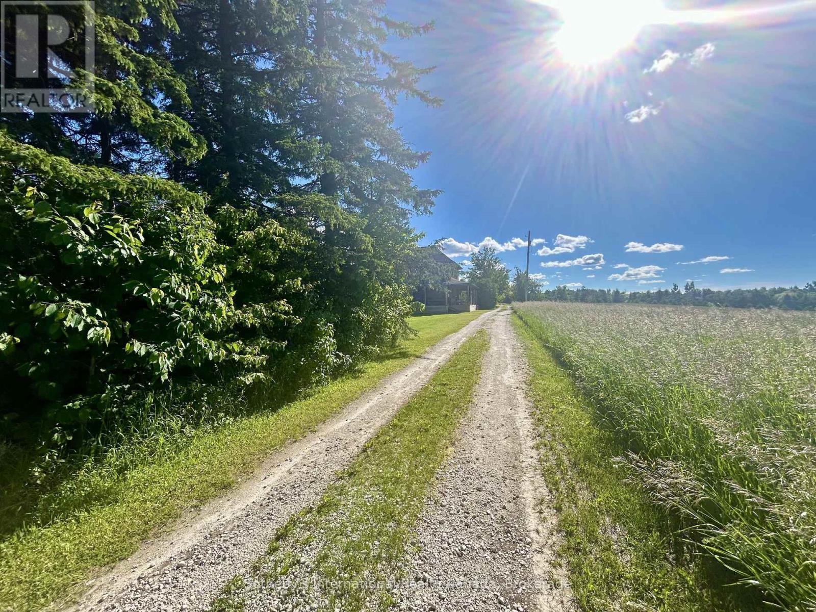 1943 FAIRGROUNDS ROAD S - 2