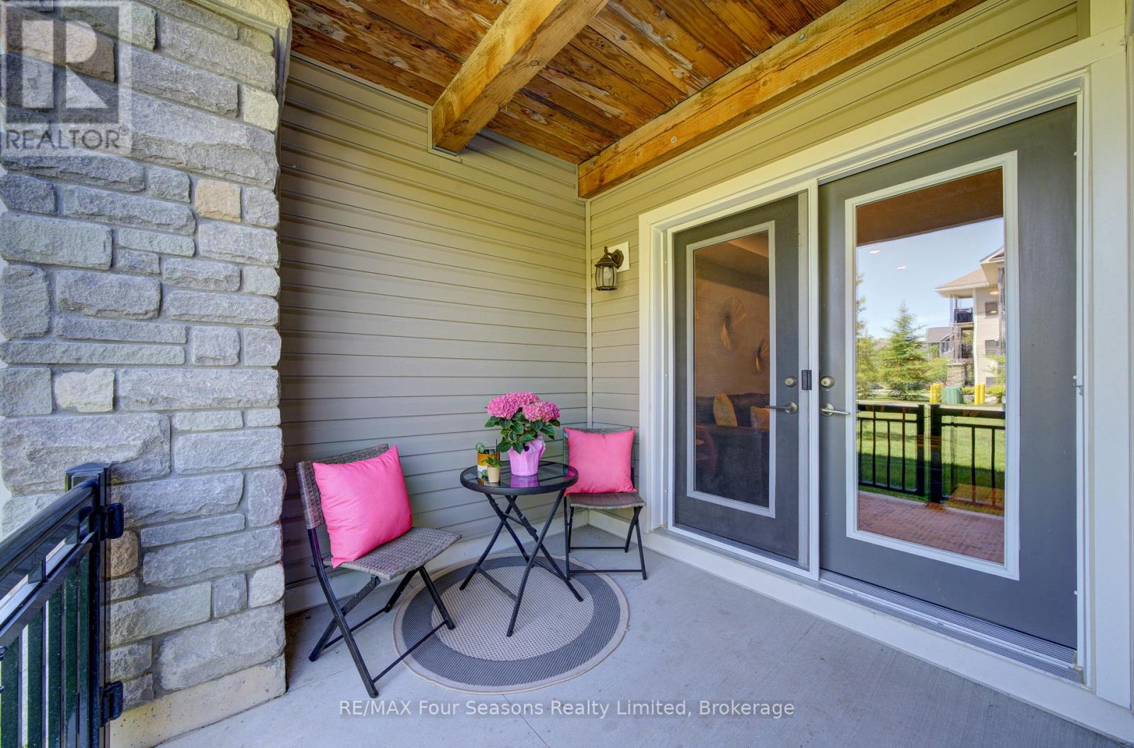 #104 5 ANCHORAGE CRESCENT - 31