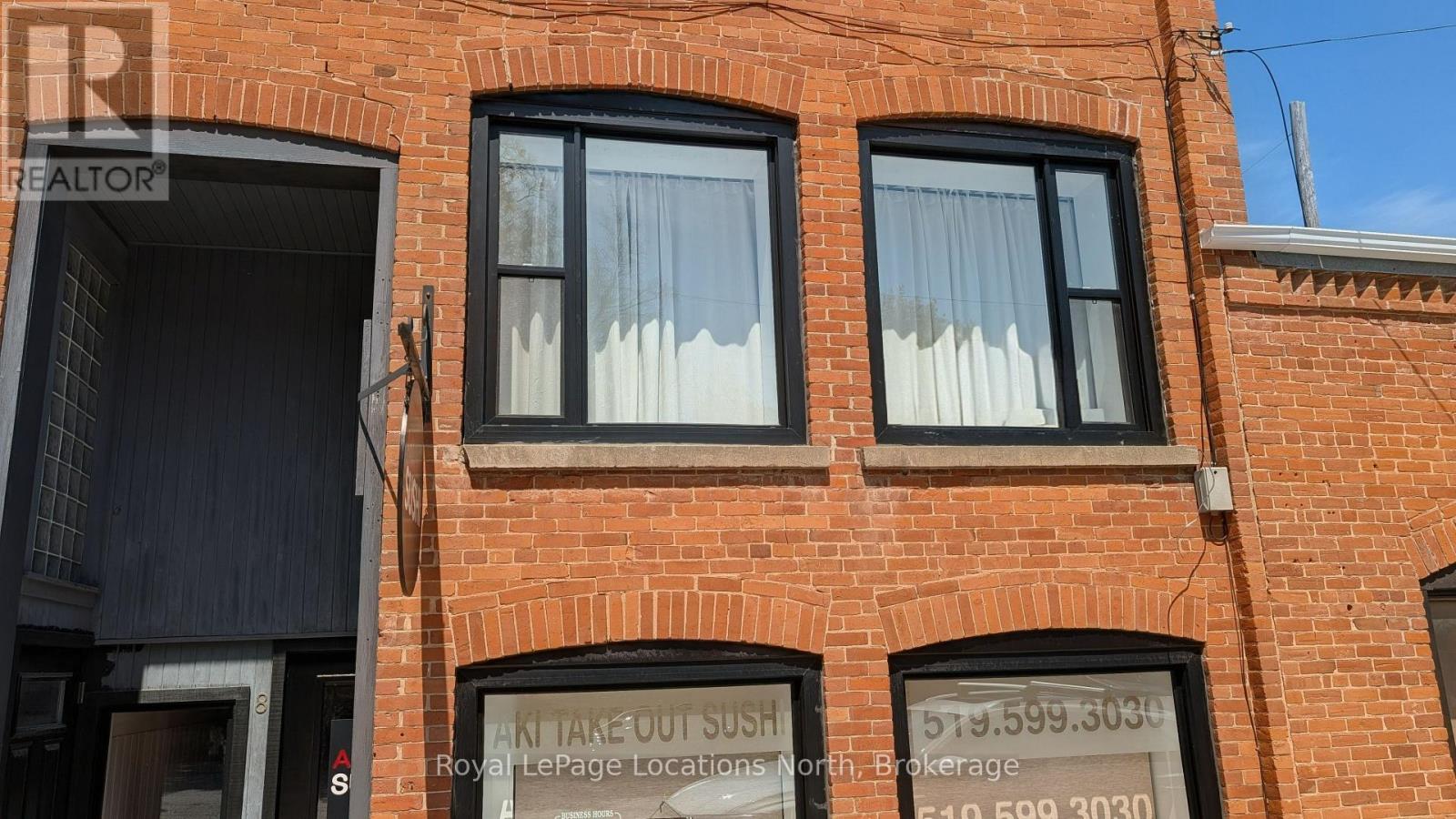 windows of living room