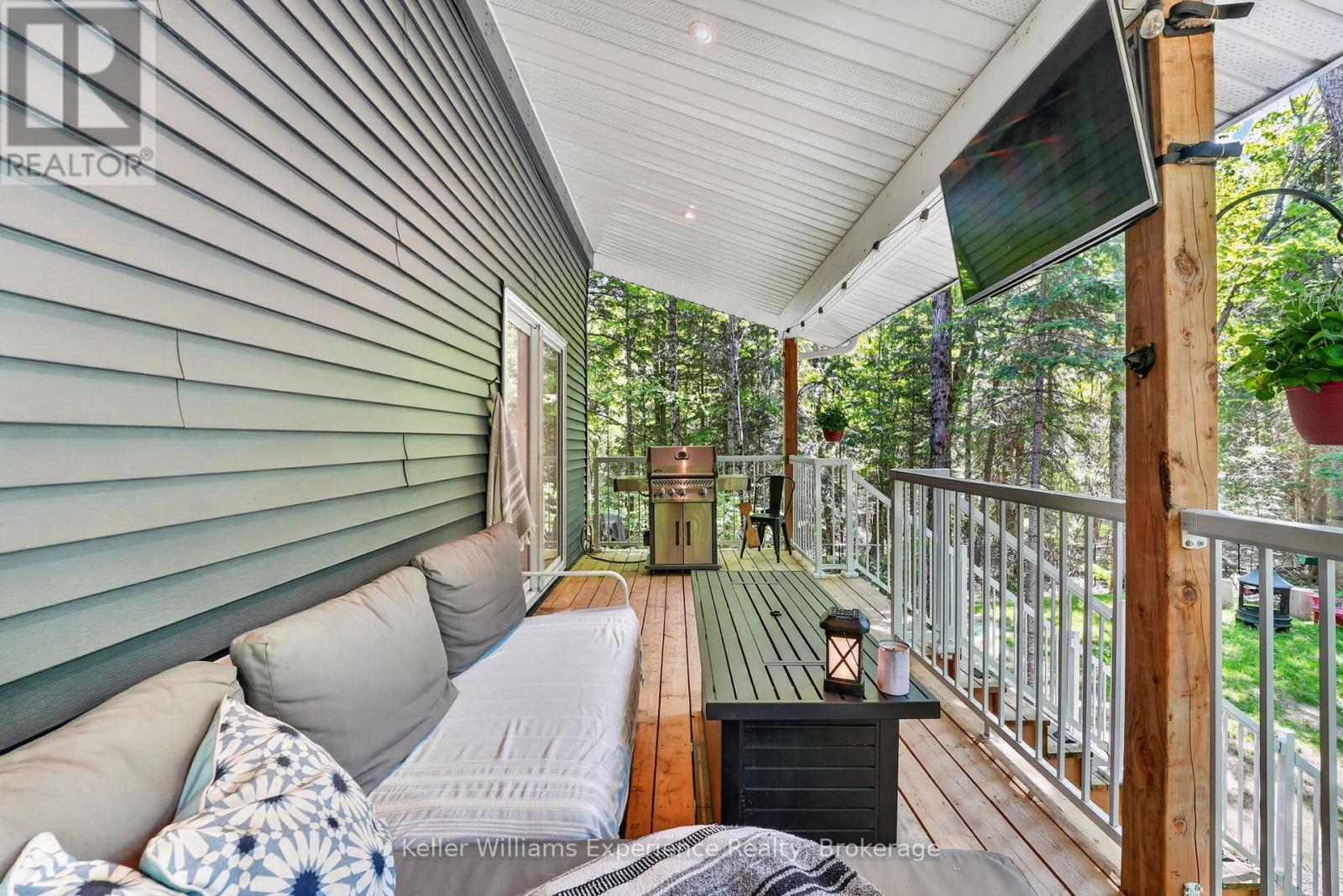 1077 HOLIDAY PARK DRIVE - 25