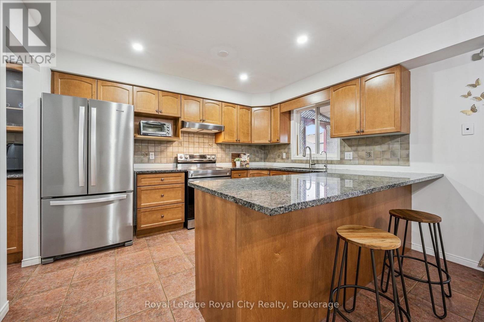 64 MILSON CRESCENT - 14