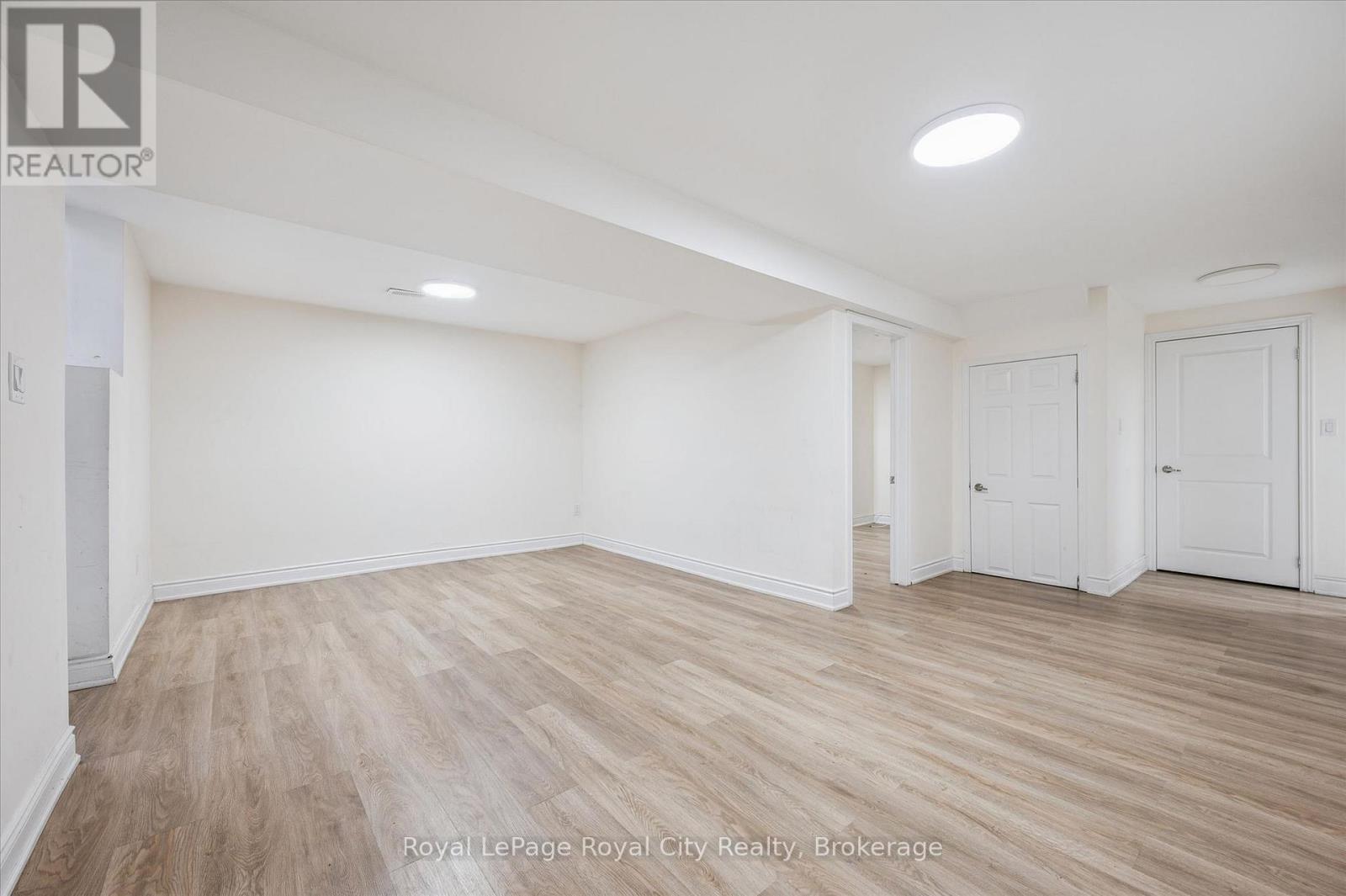 64 MILSON CRESCENT - 36