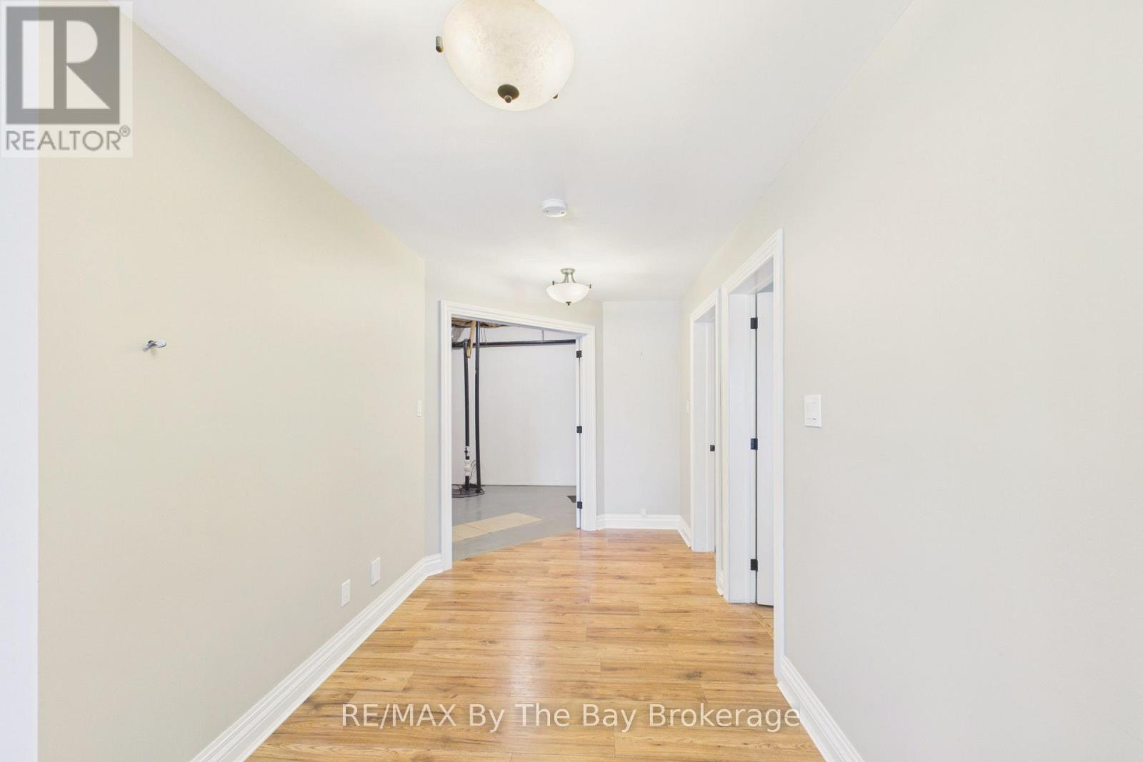 61 MCKELLAR LAKE ROAD - 30
