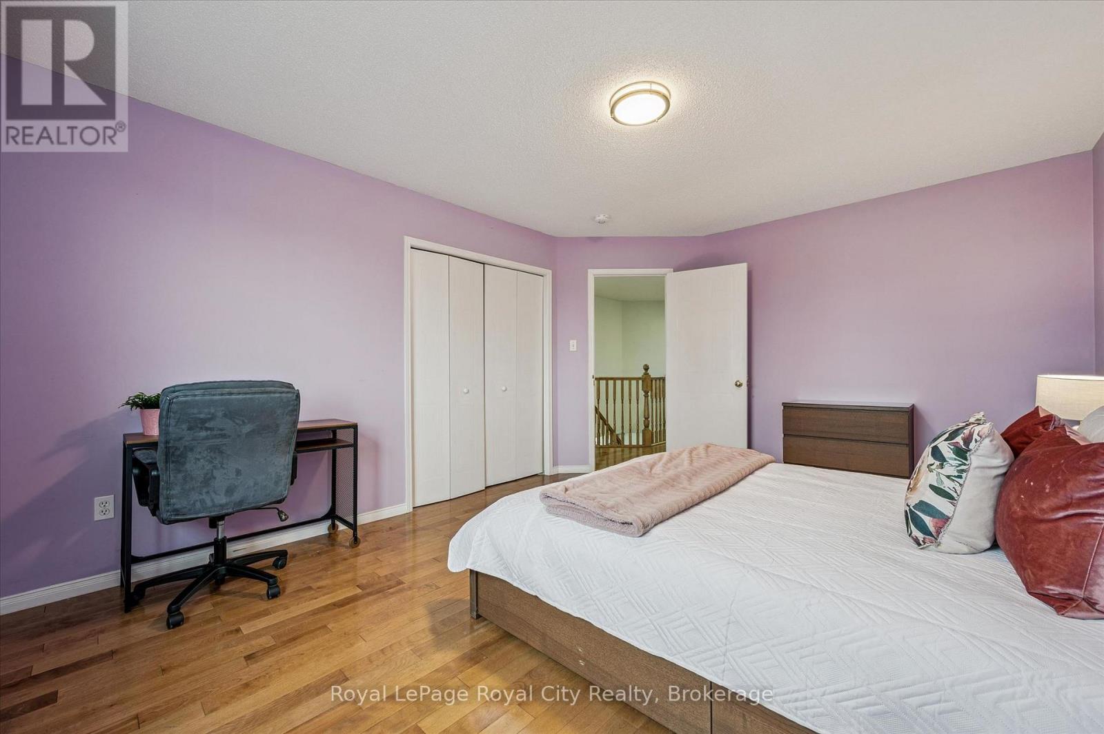 64 MILSON CRESCENT - 27
