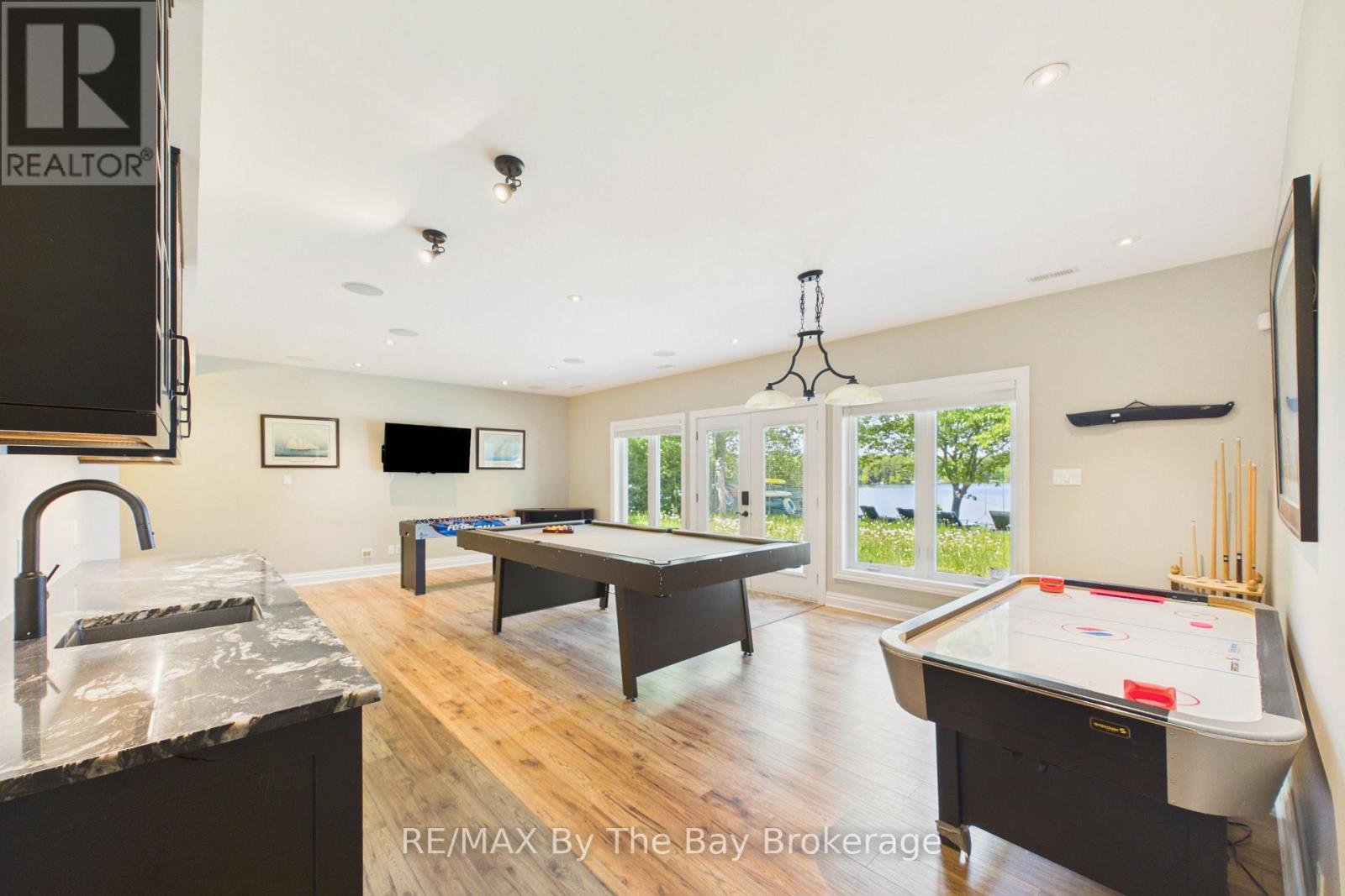 61 MCKELLAR LAKE ROAD - Image 24
