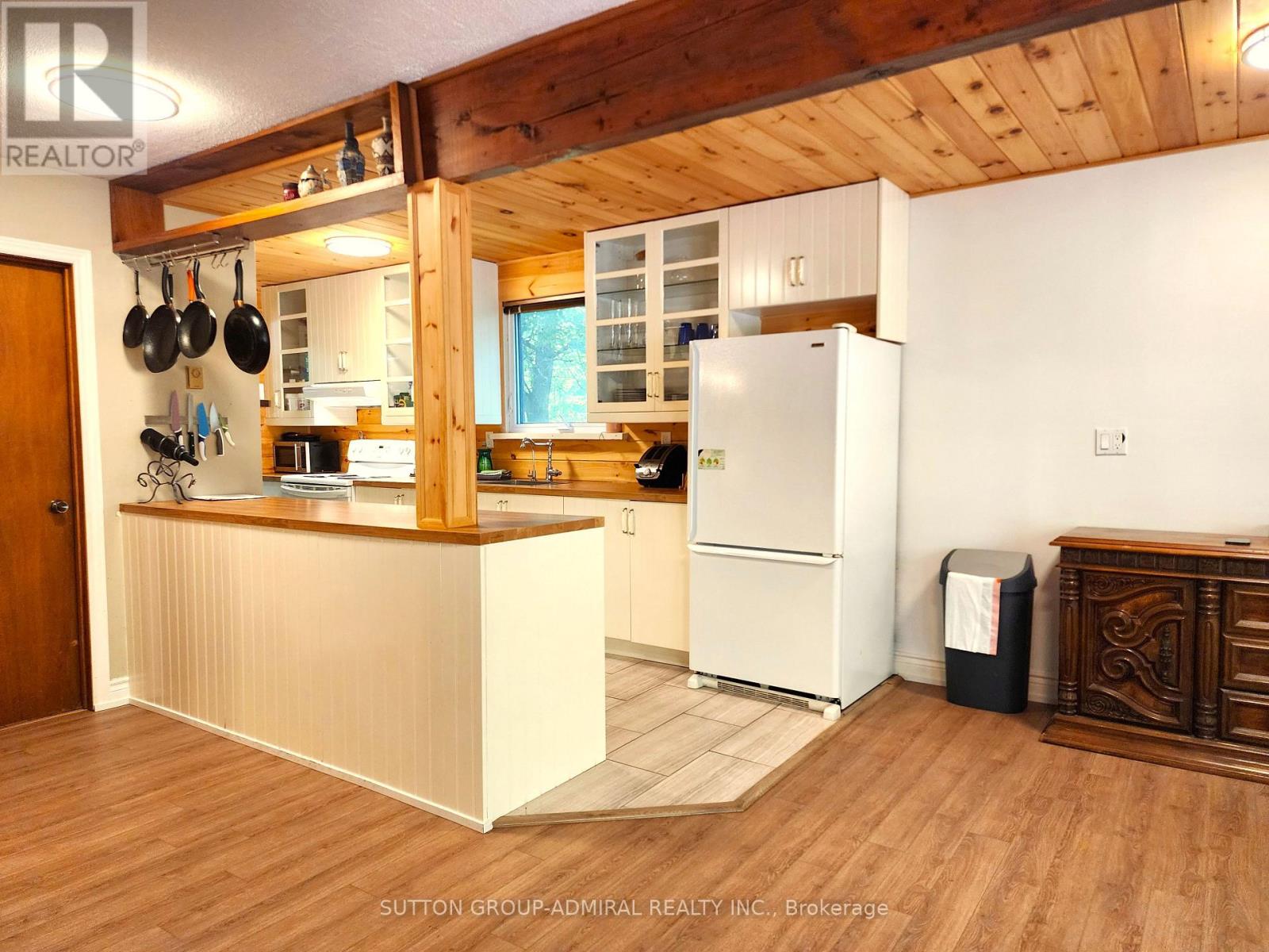525 WALTONIAN DRIVE - 3