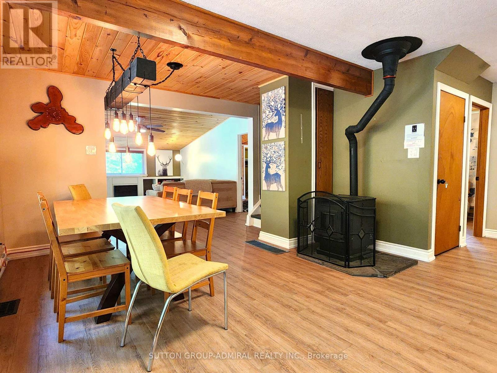 525 WALTONIAN DRIVE - 6