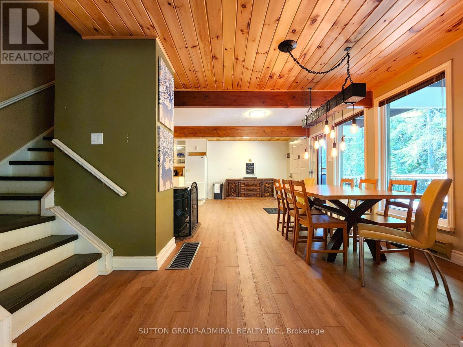 525 WALTONIAN DRIVE - 8