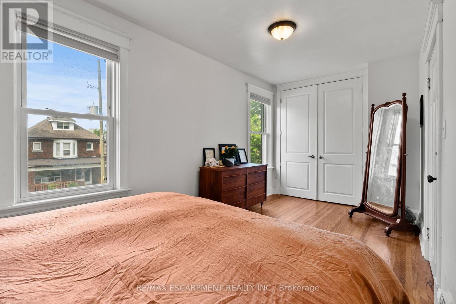 260 STINSON CRESCENT - 21